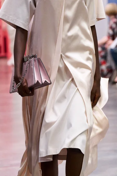 Look 166